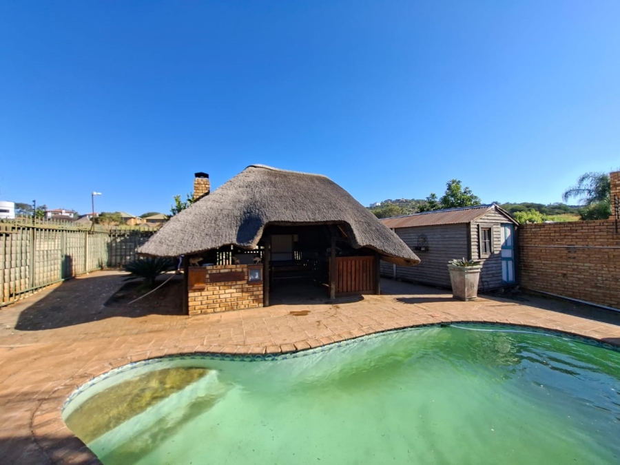 3 Bedroom Property for Sale in Azalea Park North West
